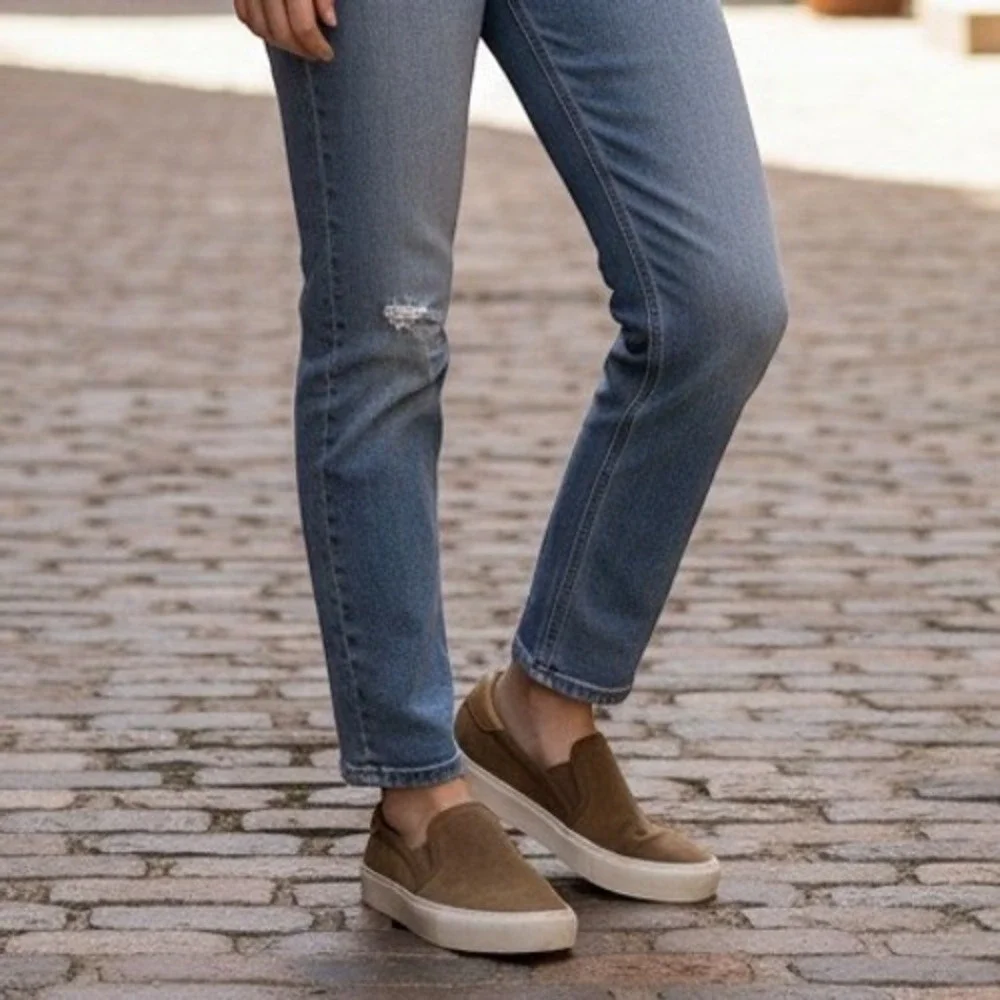 UGG Jass Chestnut Brown Suede Platform Slip On Sneakers 1121613 Womens Size 8